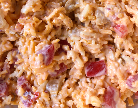 Illustration for article titled Kimcheese is the spicy Korean take on pimiento cheese your crackers deserve